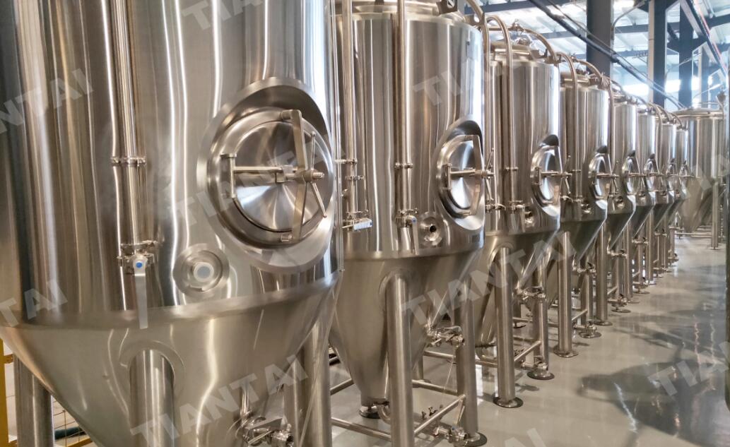 1000L craft brewery equipment ready for delivery